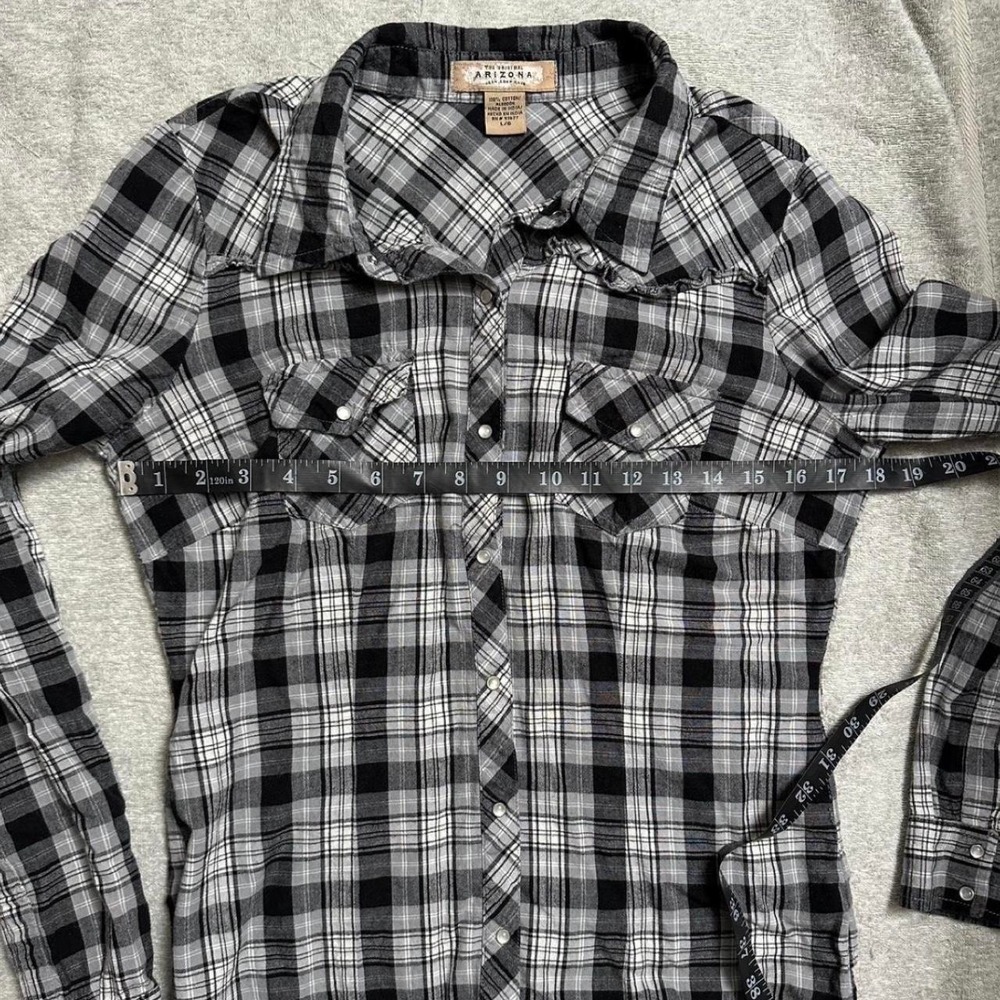Arizona Jean Co Western Plaid Pearl Snap Ruffle Shirt Black Grey Women Large - Picture 7 of 7